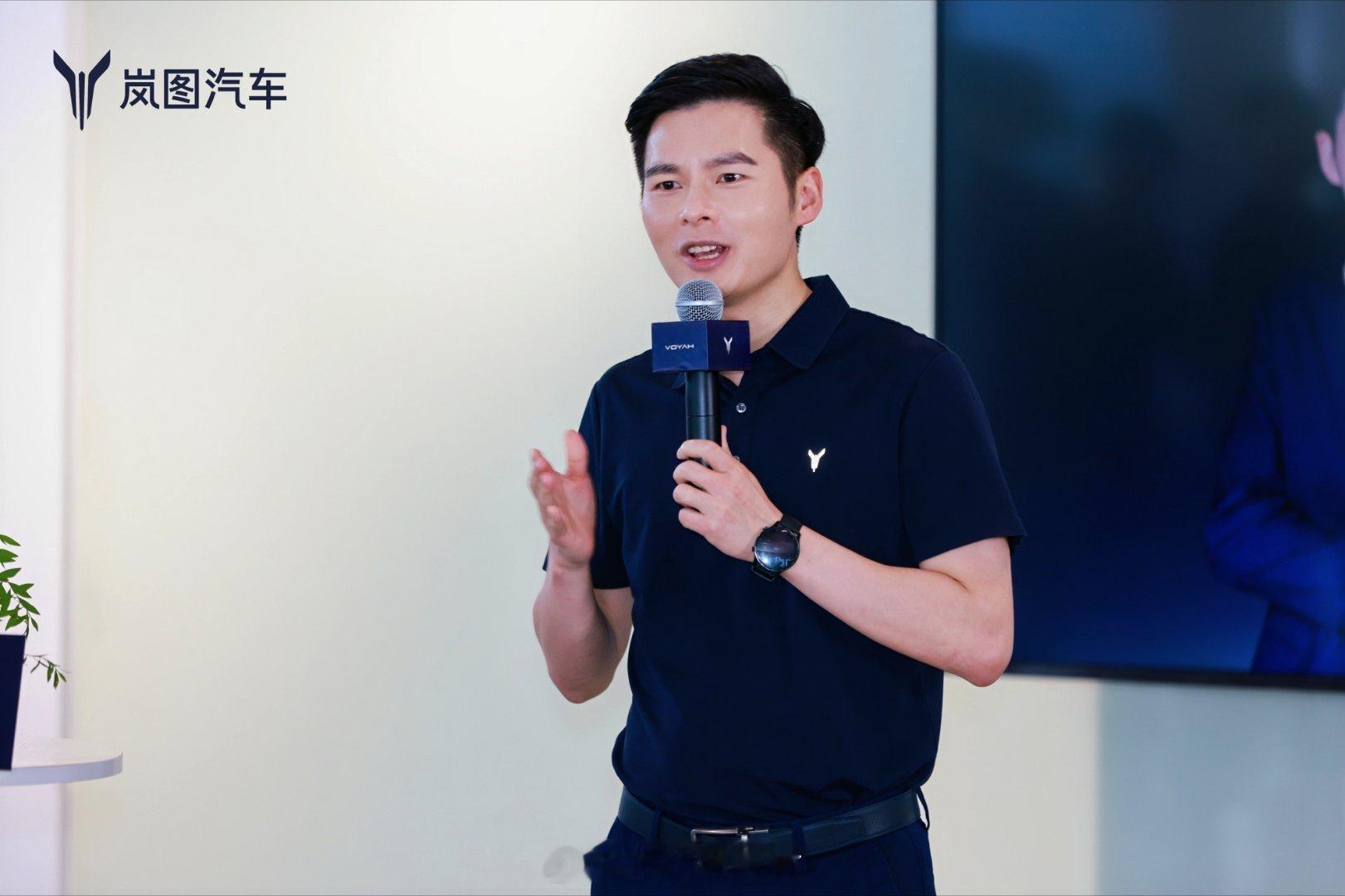 全新岚图知音全系配备800V+5C全新岚图知音三电配置首曝25万级纯电SUV