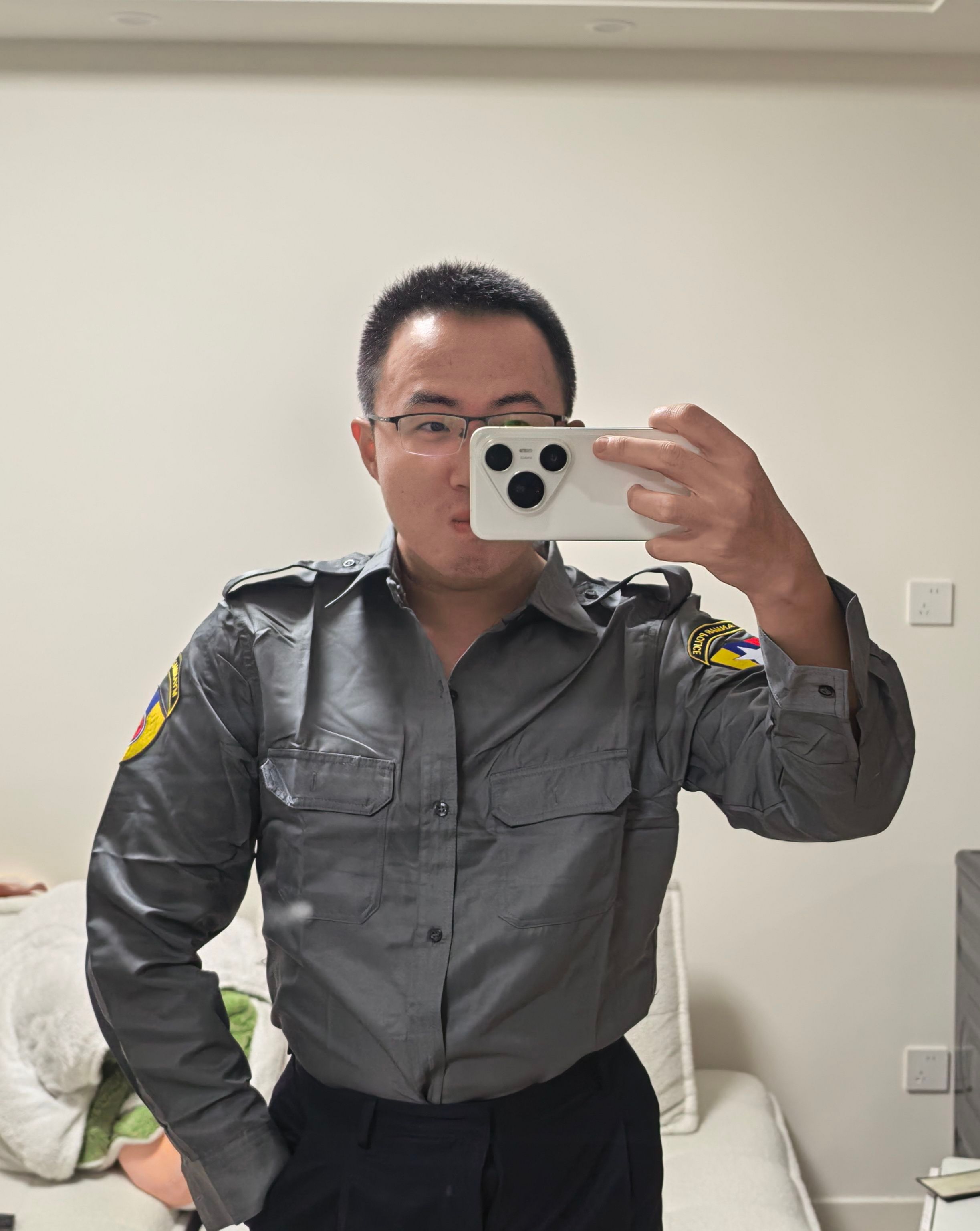 “任何一个军宅都能穿出原品气质的无敌原品”要是明国安还在，我高低也得是个正班级待