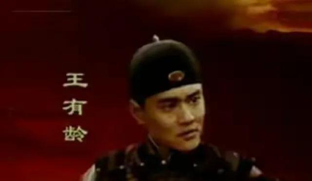 胡雪岩被李鸿章用连环套整垮，根本原因是亲友“四句话”他没有听胡雪岩这人，出生
