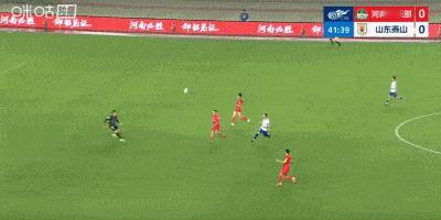 河南队0比1山东泰山中超联赛中超第5轮，山东泰山客场1-0河南队。上半场泽卡失