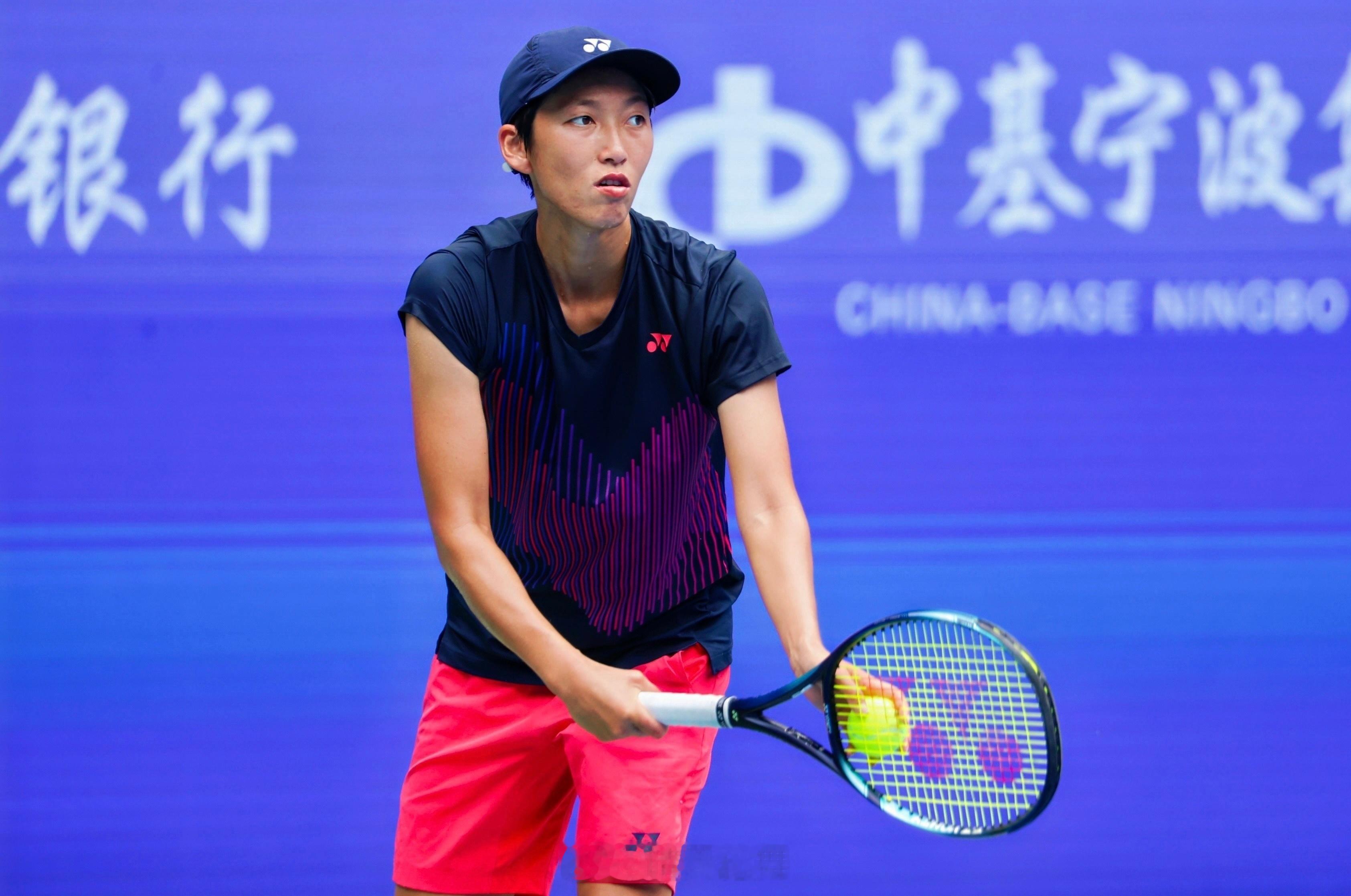 ITF深圳W50半决赛尤晓迪🇨🇳以7-6（5）/6-7（3）/6-2击败头号