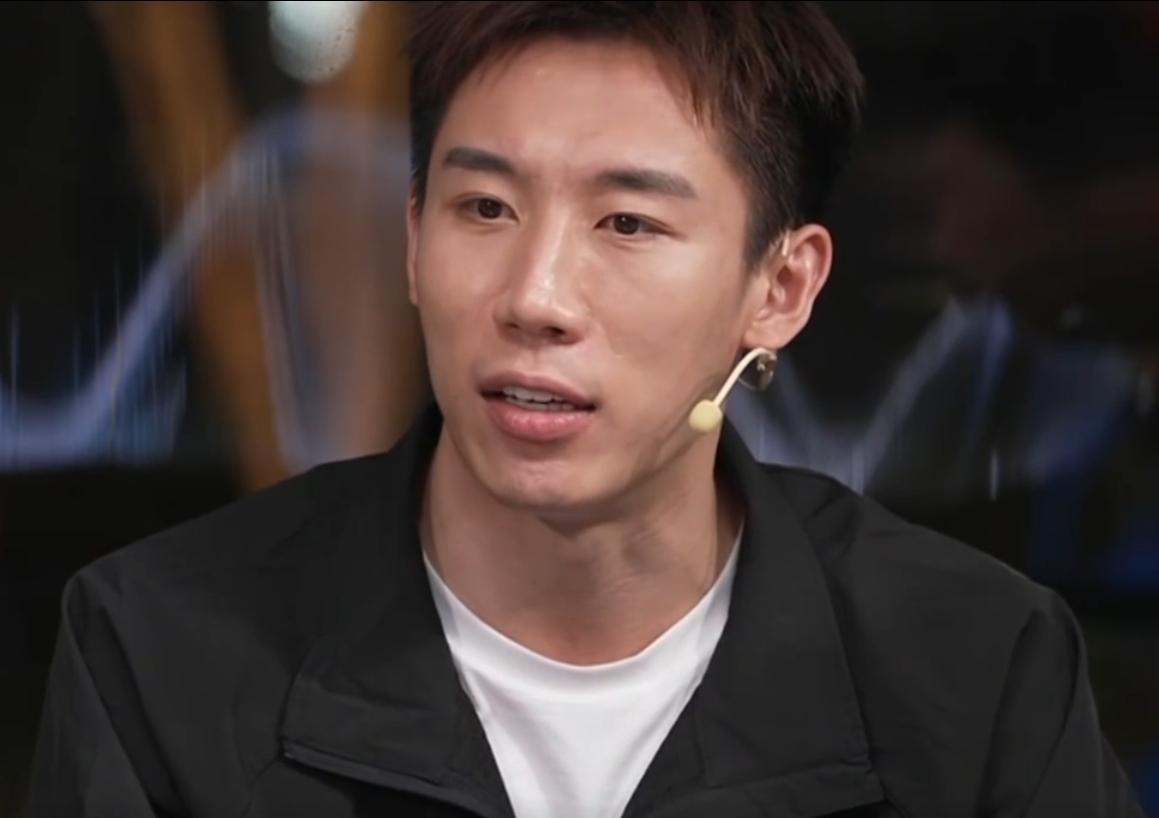 笑死我了！程靖淇夸孙颖莎的时候，大家发现旁边大番的表情了吗？程靖淇说：孙颖莎