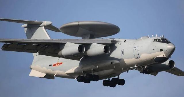 为什么在空战时不先打掉对方的预警机？这么说吧，想打落预警机几乎是做梦，导弹打