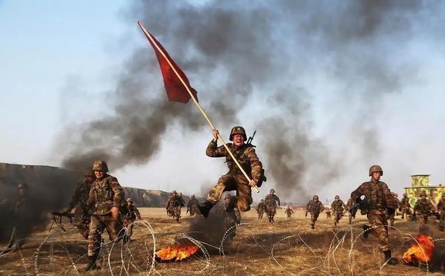 伊朗的教训告诉我们：中美若要开战，我军需要第一时间咬死这一点伊朗与以色列的对