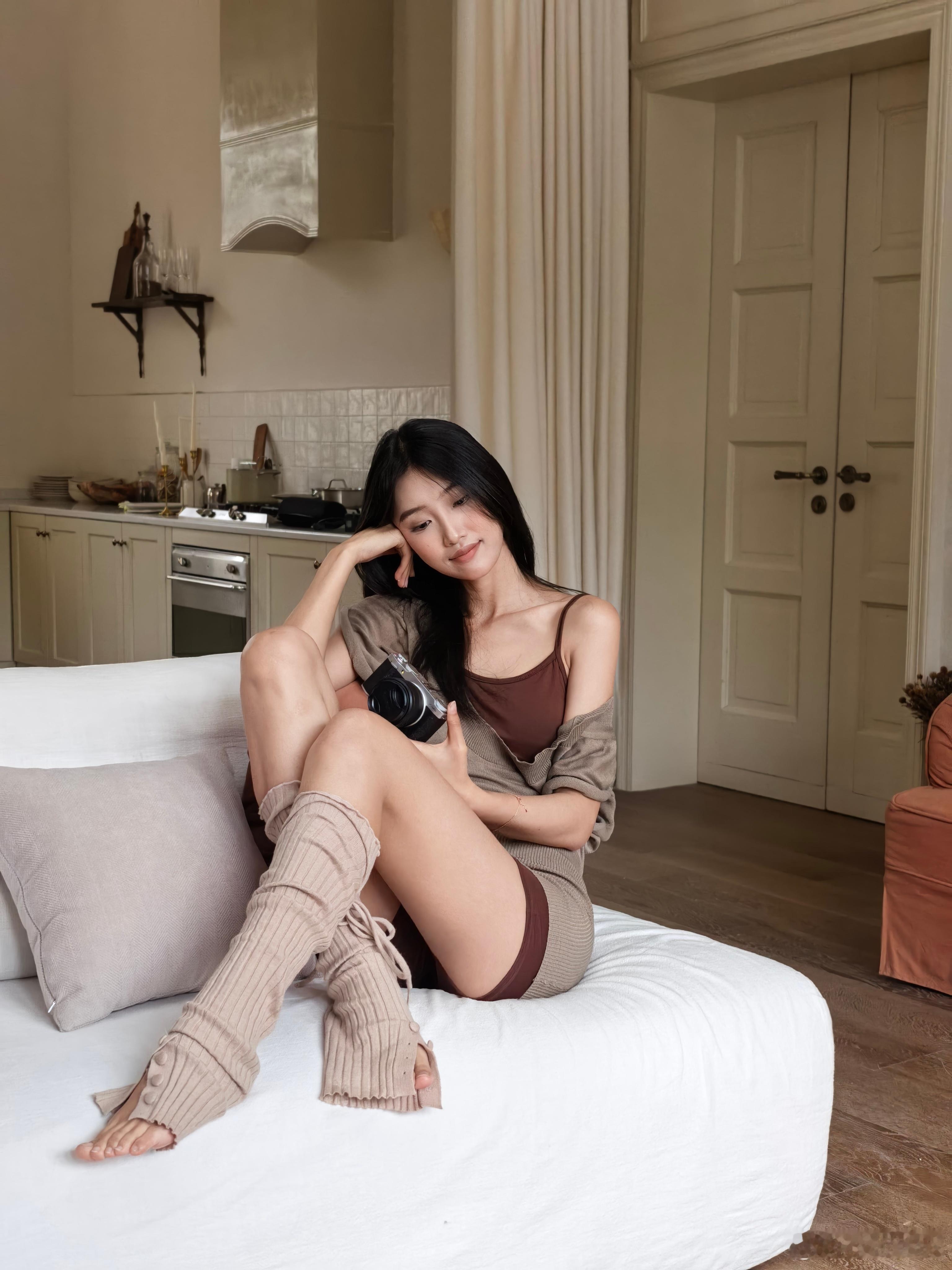 今日居家风拍摄🏠此情此景想来一集白女的精致生活ootd