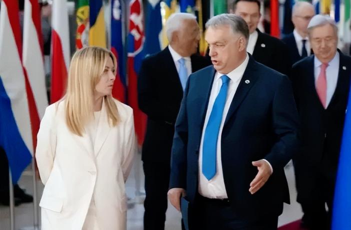 欧盟峰会闹了大笑话！26国欧盟领导人花了一个半小时试图说服匈牙利总理欧尔班取消对