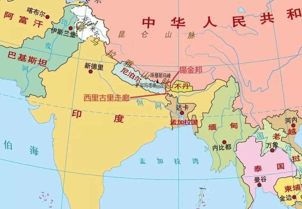 印度不顾全世界的反对，强行吞并了喜马拉雅山脉中的小国锡金，这个只有7000多平方