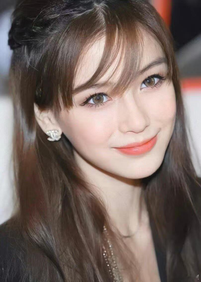收集Angelababy古早头像早期baby混血感美炸了Angelababy女团