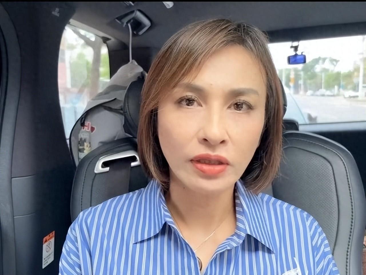 国民党台北市议员参选人李明璇表示，也许民进党邱议莹在股市里赚的盆满钵满，但是台湾