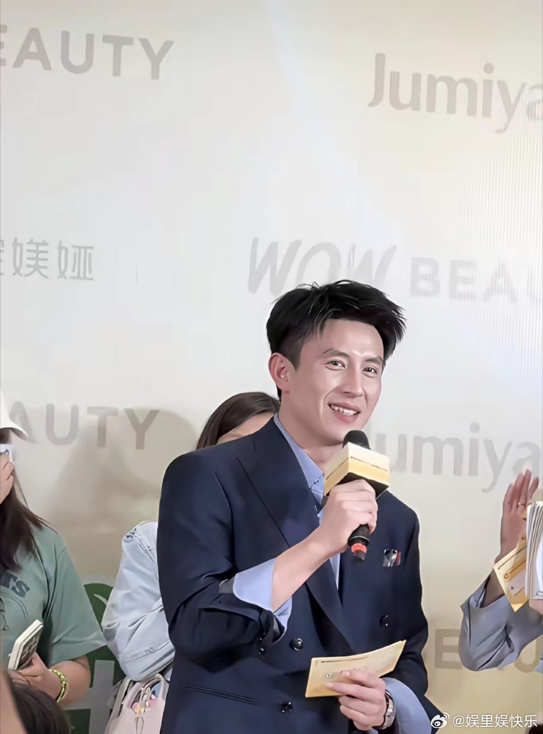 刘萧旭靠《盛夏芬德拉》一夜封神，现在真的商务不断，前面给DIOR迪奥美妆站台，还