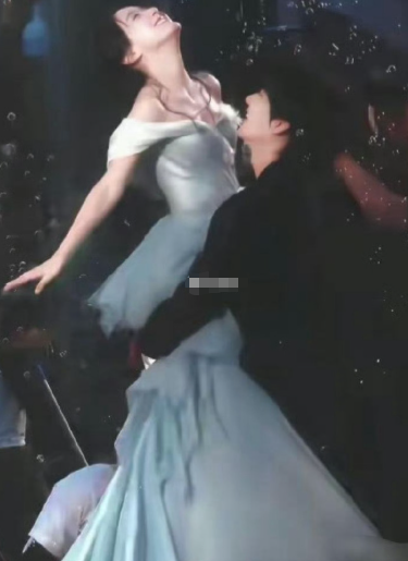 路透拍这么好看，要是正片货不对版，导演压力很大了​​​