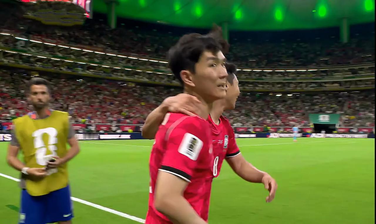 世界杯韩国队2-1逆转捷克队！赛后点评有点扎心！首先，韩国队的队长孙兴慜确实老