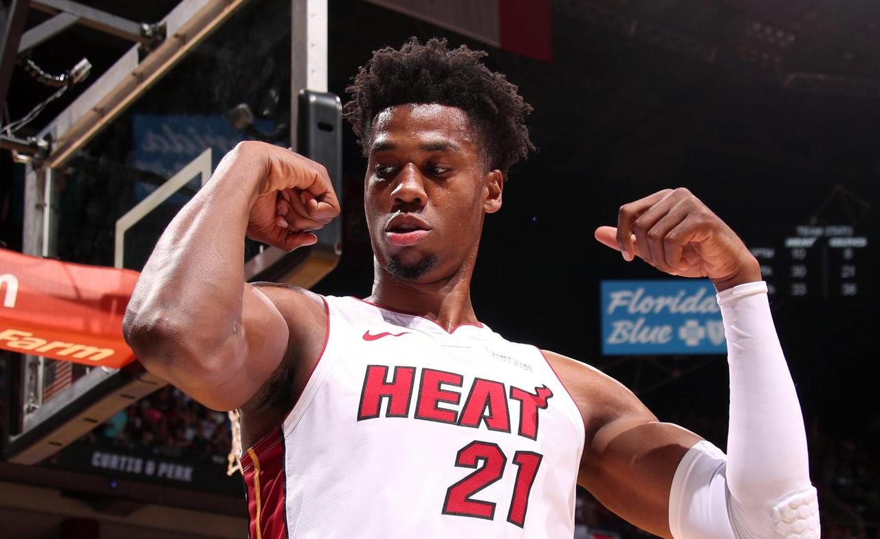 最佳防守球员落户上海！就在此前，怀特塞德就曾明确表示，他想成为本届CBA联赛的最