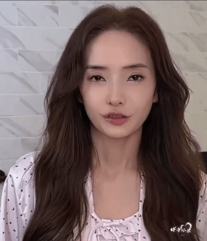 又有一位韩国女神下场了韩彩英这结果我是真的不能接受这哪里是上年纪这简直就是