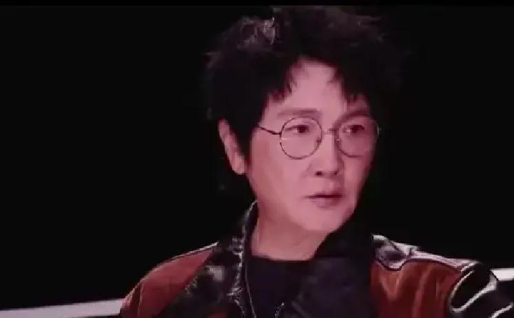 娱乐圈我最不理解的人，就是孙楠了！他都57岁了，再有3年都60岁了。这个岁