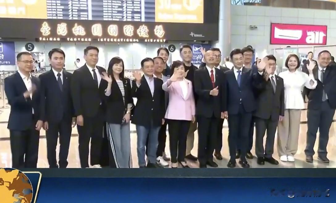 有意思，韩国瑜这次率团去美国，前来送行的比较知名的国民党政客只有罗智强和江启臣，