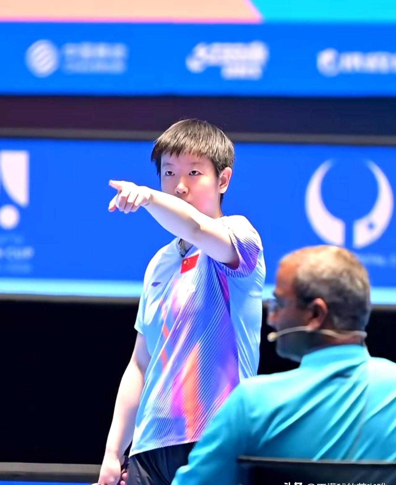 WTT重庆冠军赛，火的居然不是比赛得分。申裕斌和桥本帆乃香打了40分钟攻削