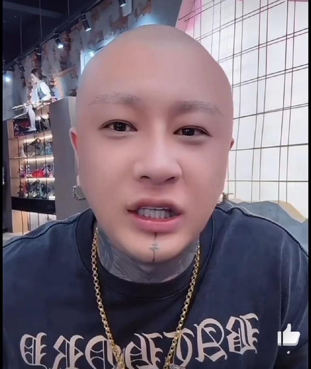 f/z怒开专场呵斥沈曼里挑外撅，自认与“源手”兄弟齐心却不被信任！