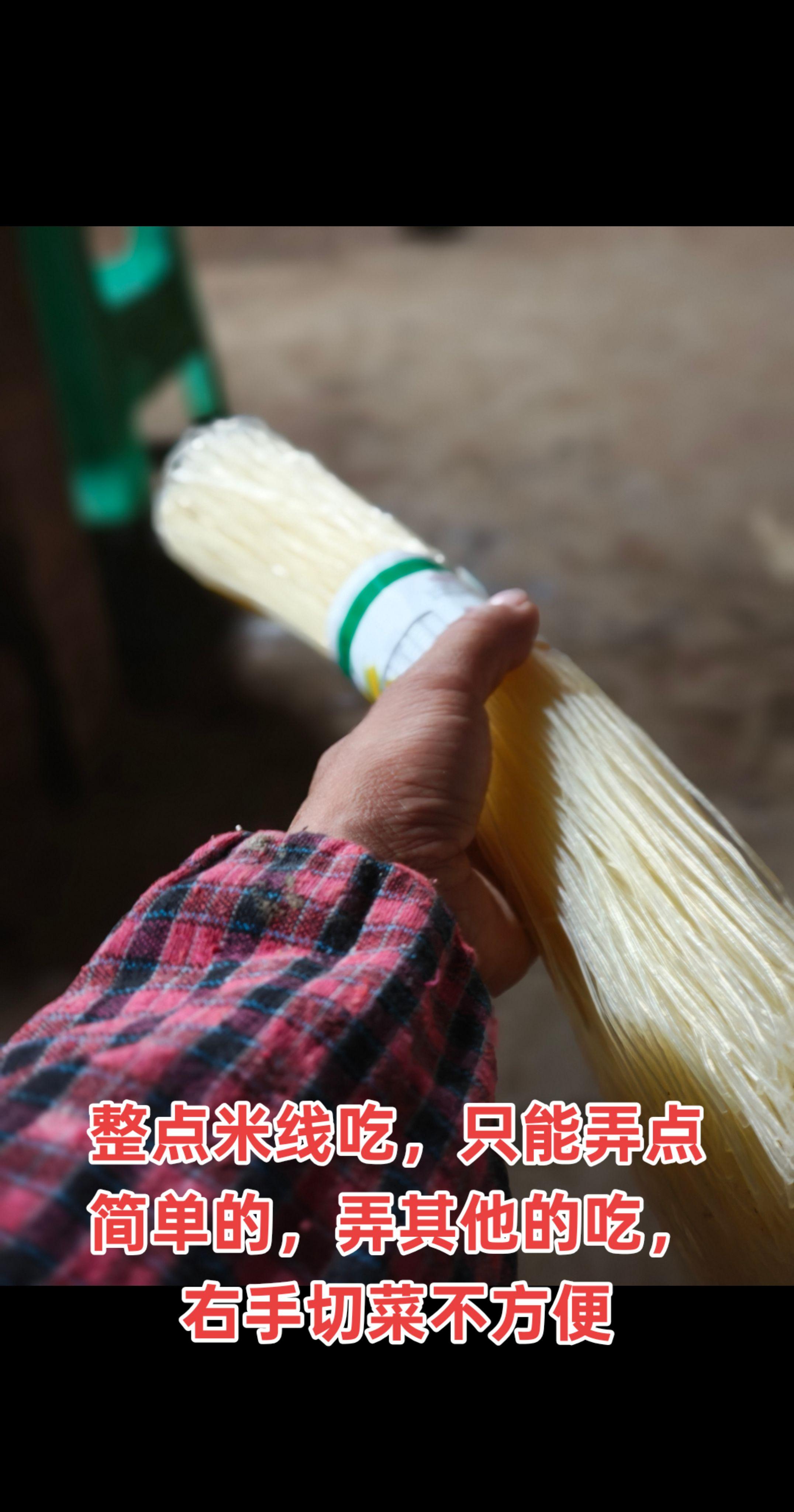 痛而不言笑而不语