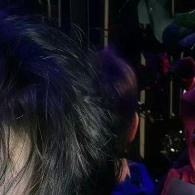0000每日一善在社会主义建设时期,爱国主义更多的不是表现为赴汤蹈火,壮怀