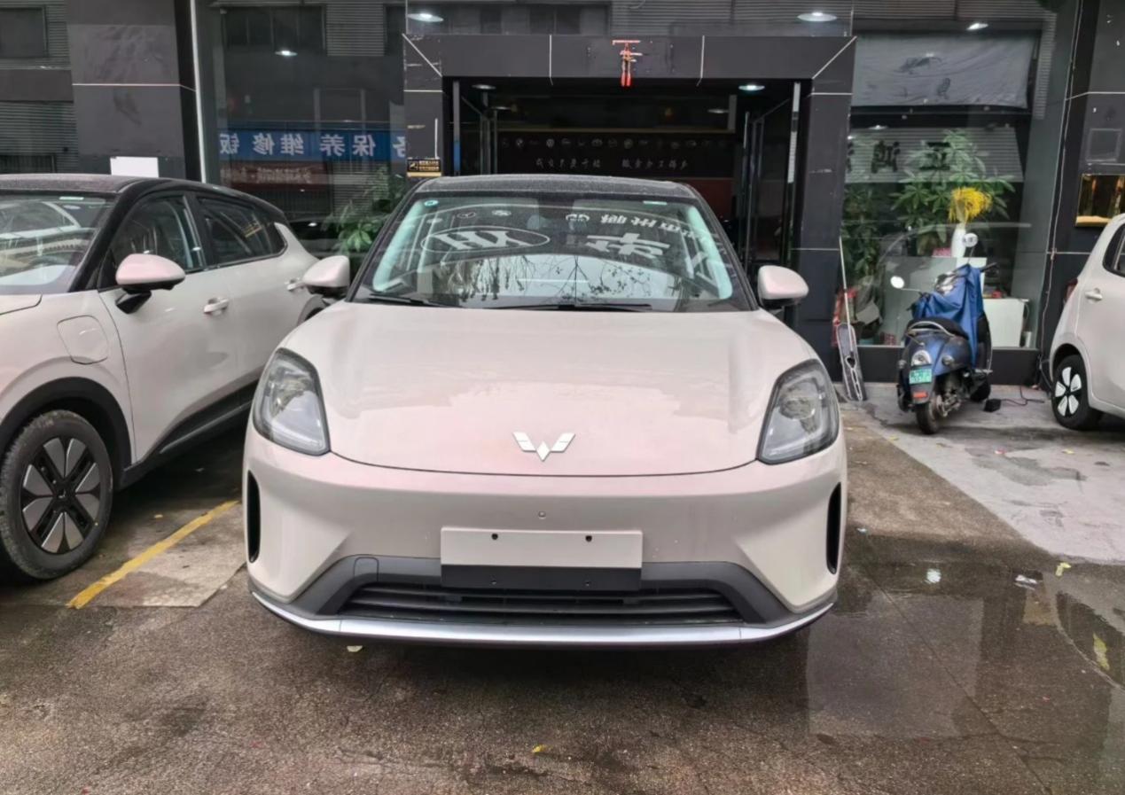 五菱新年放大招！想买这几款车的同学又“赚了”为啥大家常说“人民的五菱”呢