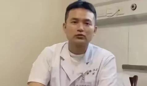 “简直是畜生！”2022年，湖南老农张爱国因为直肠癌做了大便改道手术。谁料痊愈出