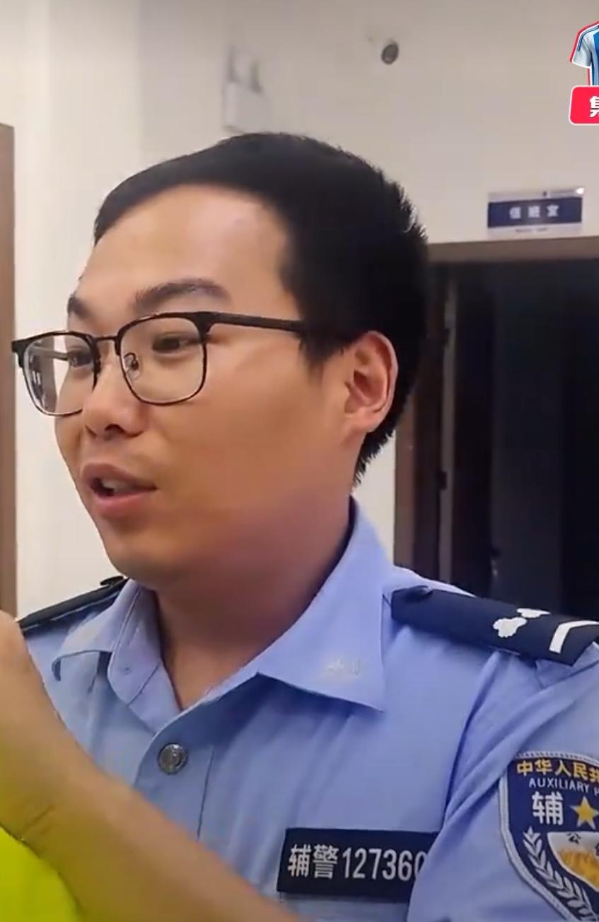 ‌辅警跨区域调动比较困难‌，但并非完全不可能！辅警和民警编制不同，‌劳动关系