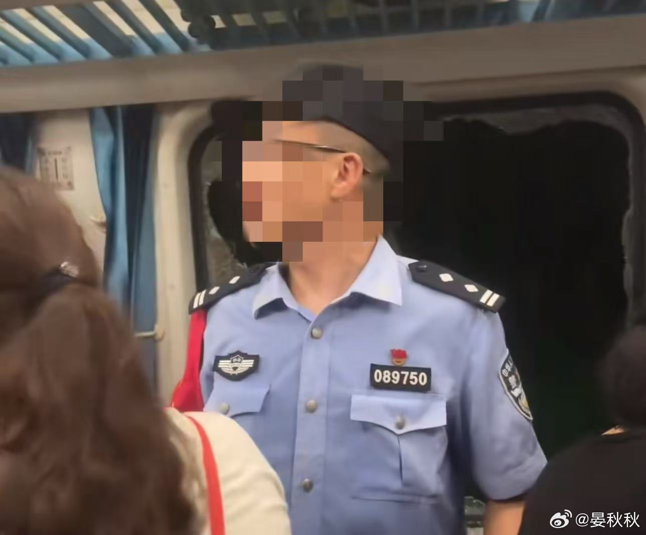 谁的感受？广铁长沙客运段，通报“男子列车上砸窗通风”详情，当中有一句话引发热烈讨