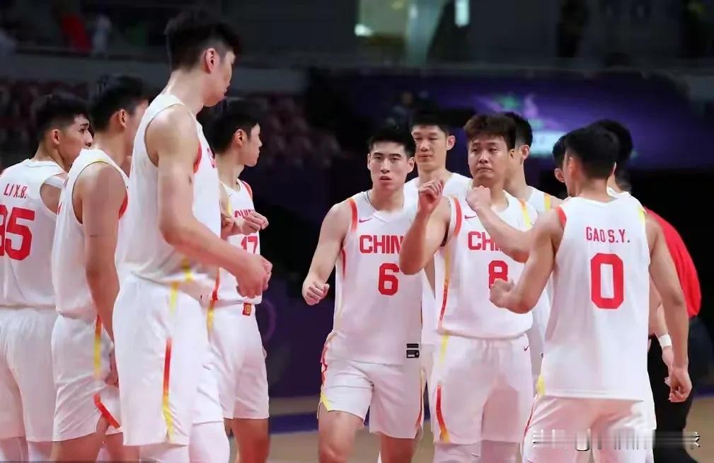 不可思议！中国男篮79:71击败韩国4连胜，这4人立大功:一，胡金秋绝对是