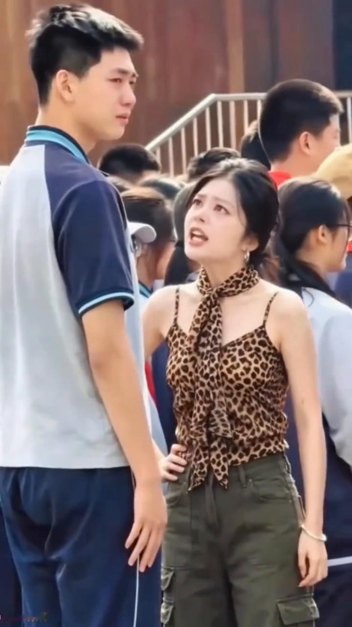 各位家长，神兽们已经出笼，各回各家，各气各妈。请各位家长注意血压，为师需要闭关疗