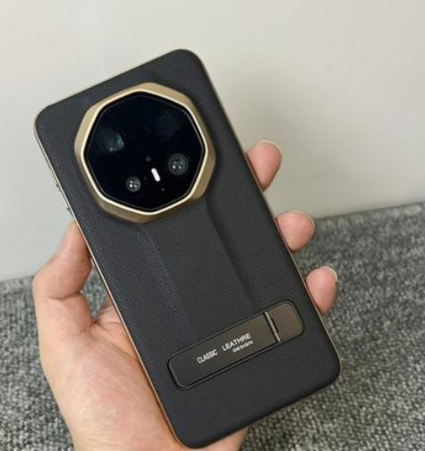 在摄影技术上，Mate60RS也同样表现卓越。它的后置三摄系统包含4800万像