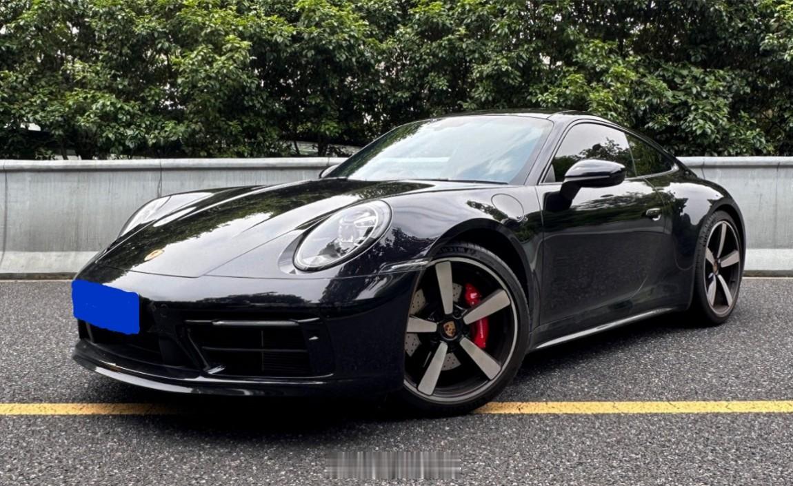 保时捷911CarreraS2023年10月上牌，目前仪表里程23000公