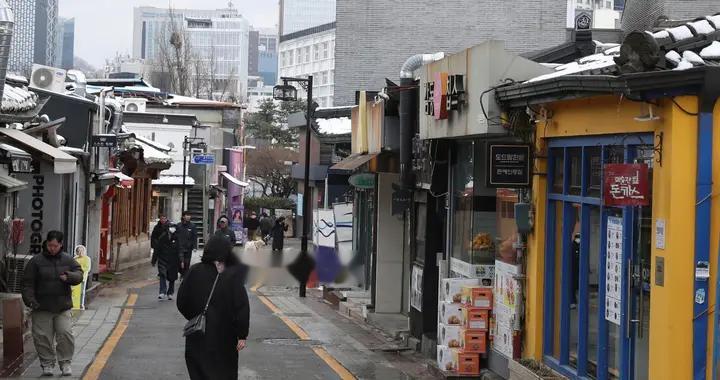 韩国“蜗牛青年”越来越多:有人只在晚11点后才出房间