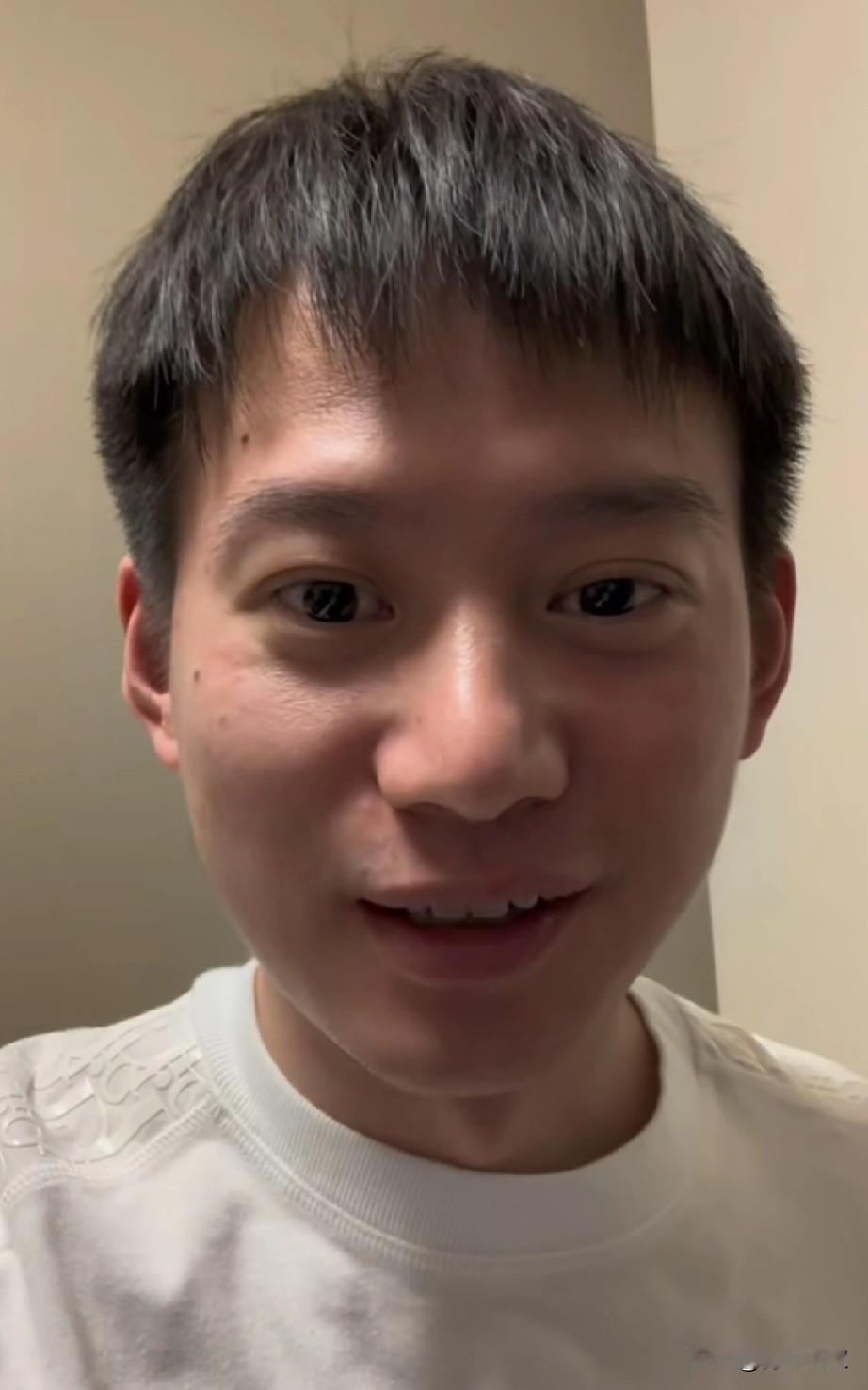 孙颖莎明天生日怎么过？周雨直播说了实话！他说:明天莎莎不过生日，她现在一天