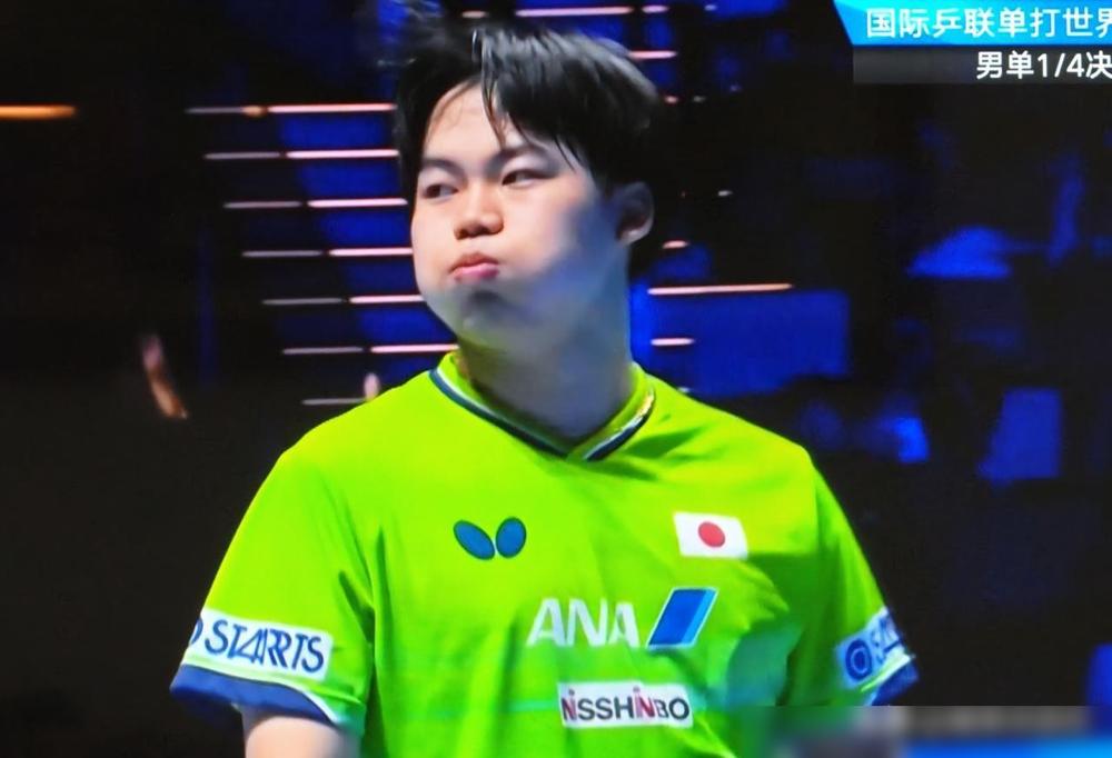 别被松岛辉空所谓的“智能快攻”给骗了。在真正的生存法则面前，这种精密计算的速