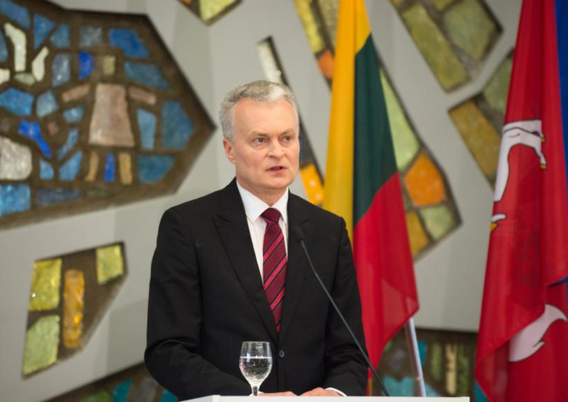 暴跌93%！立陶宛承认涉台误判想改名，美国20亿援助只到账零头，欧盟直接溜了