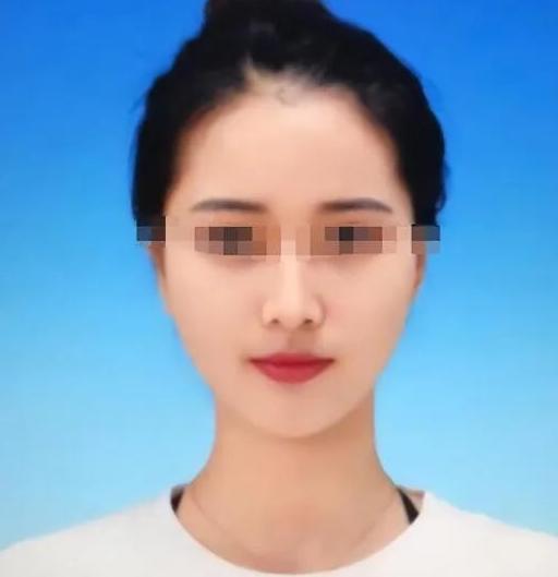 河北，一男医生与在校女大学生谈恋爱并订婚，订婚时，男医生给了5万彩礼，谁知，两人