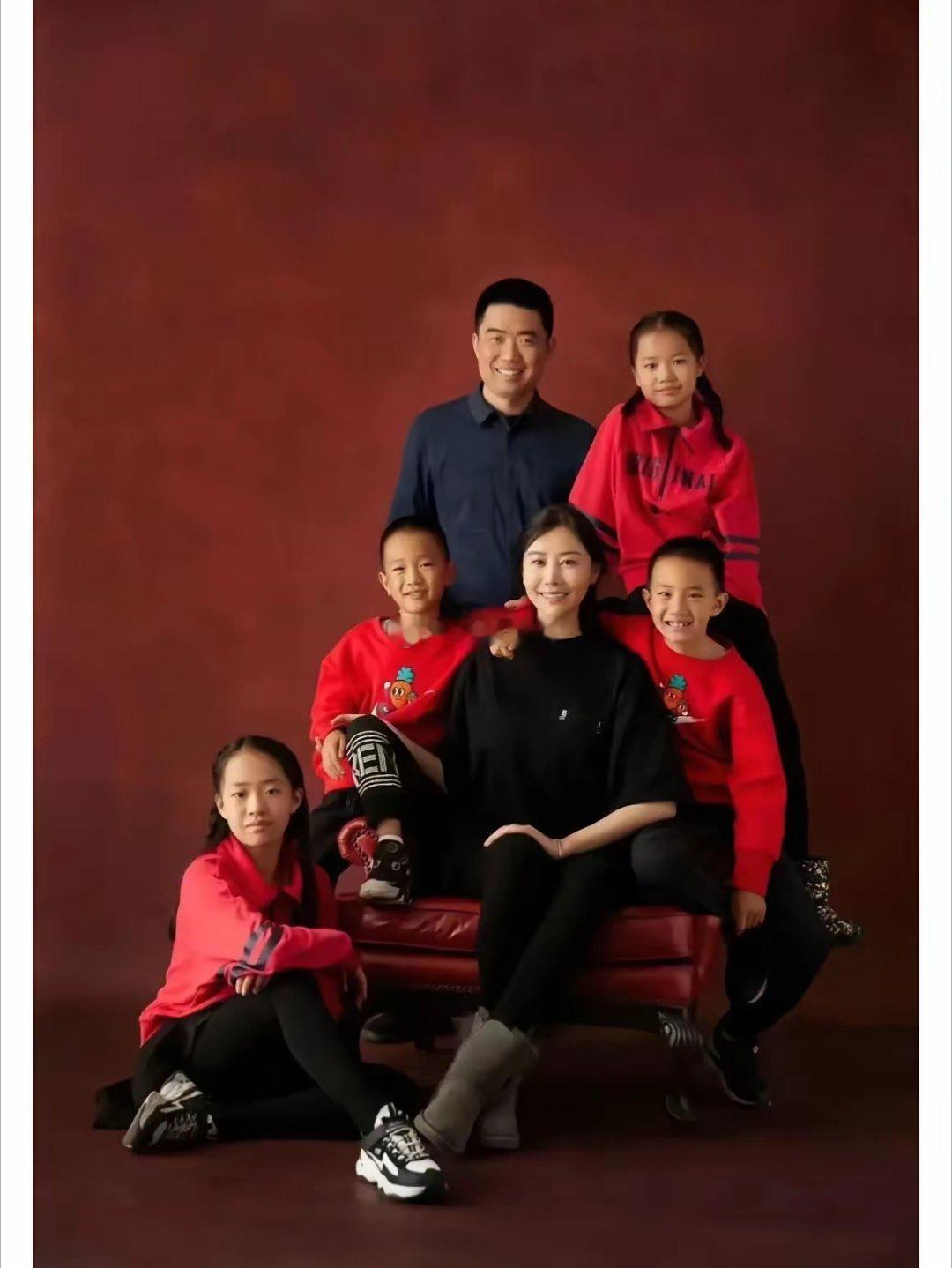 马斯克今年55岁，有13个孩子！​李想今年45岁，有5个孩子外界传闻可能将迎来