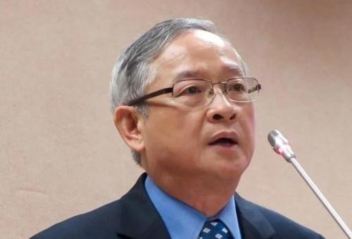 台湾知名人士林郁方：“我实在看不懂大陆造那么多武器装备，造那么多航母干什么，还频