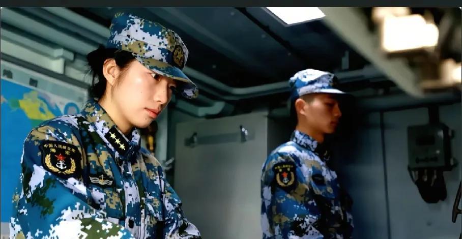 震惊！两口子“打架”用上军舰了，一个字”牛，网友：人均不到一艘，他们家有两艘，你