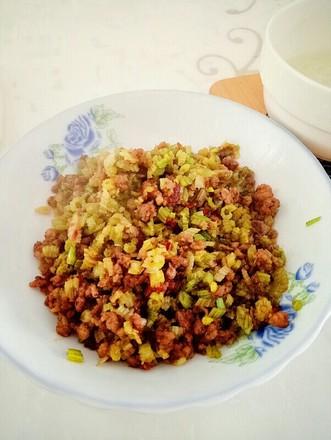 来碗芹菜渣渣肉, 宝宝就喜欢这么吃肉