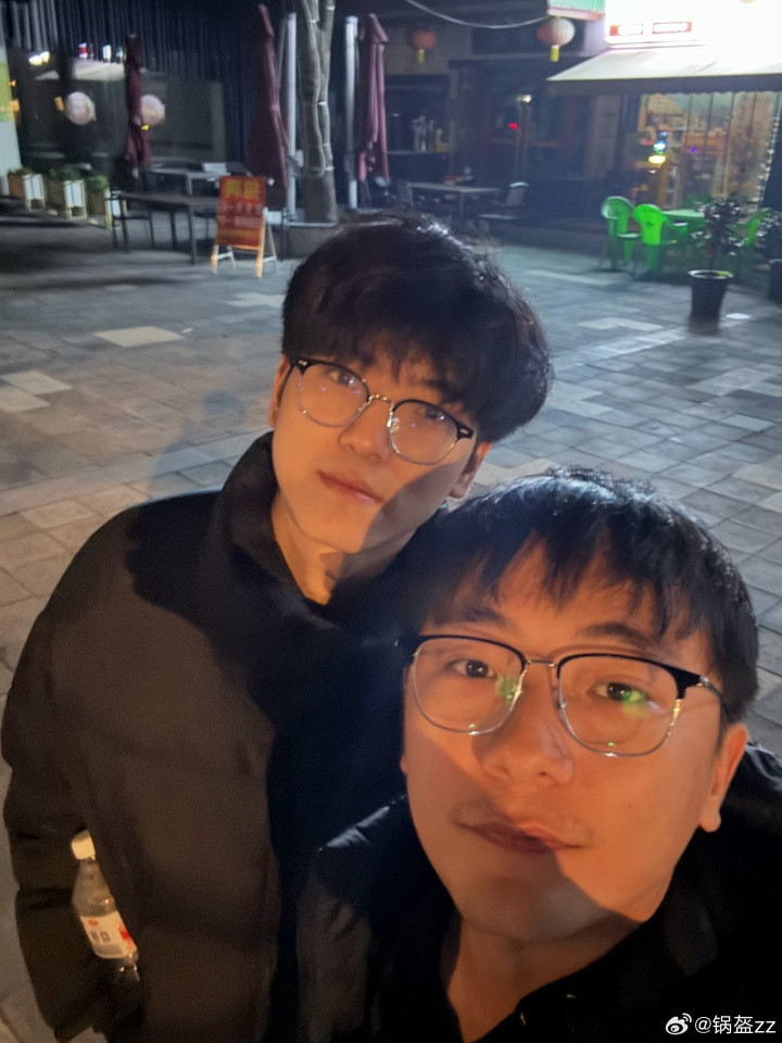 前iG经理锅盔晒与Zika: 离开LNG时队伍极力挽留, 但小唐想离开看看