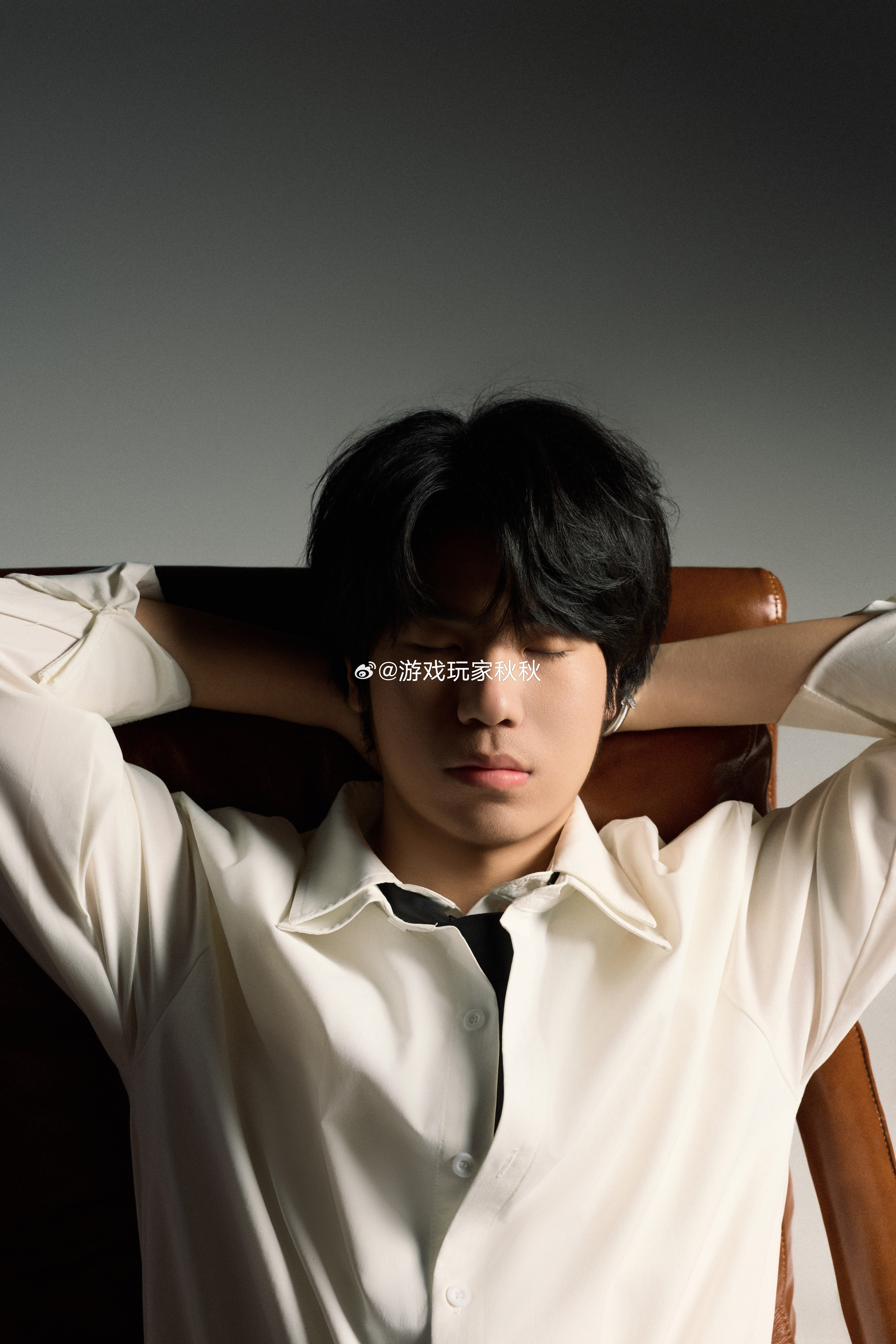 花海官宣KPL十大年度人物答案说明所有，花海就是答案。七座星冠，一襟风色，感谢