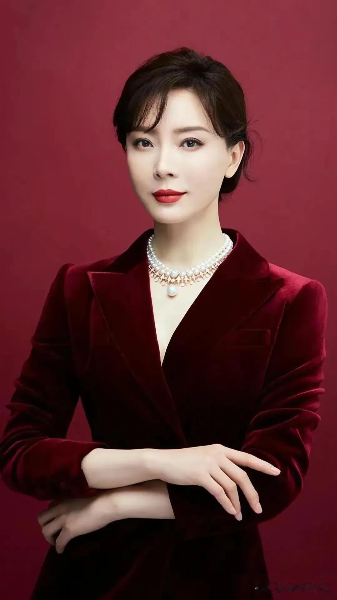 美丽大方的陈数美丽大方的朱琳美丽大方的许晴美丽大方的颜丹妮颜丹妮气质优雅