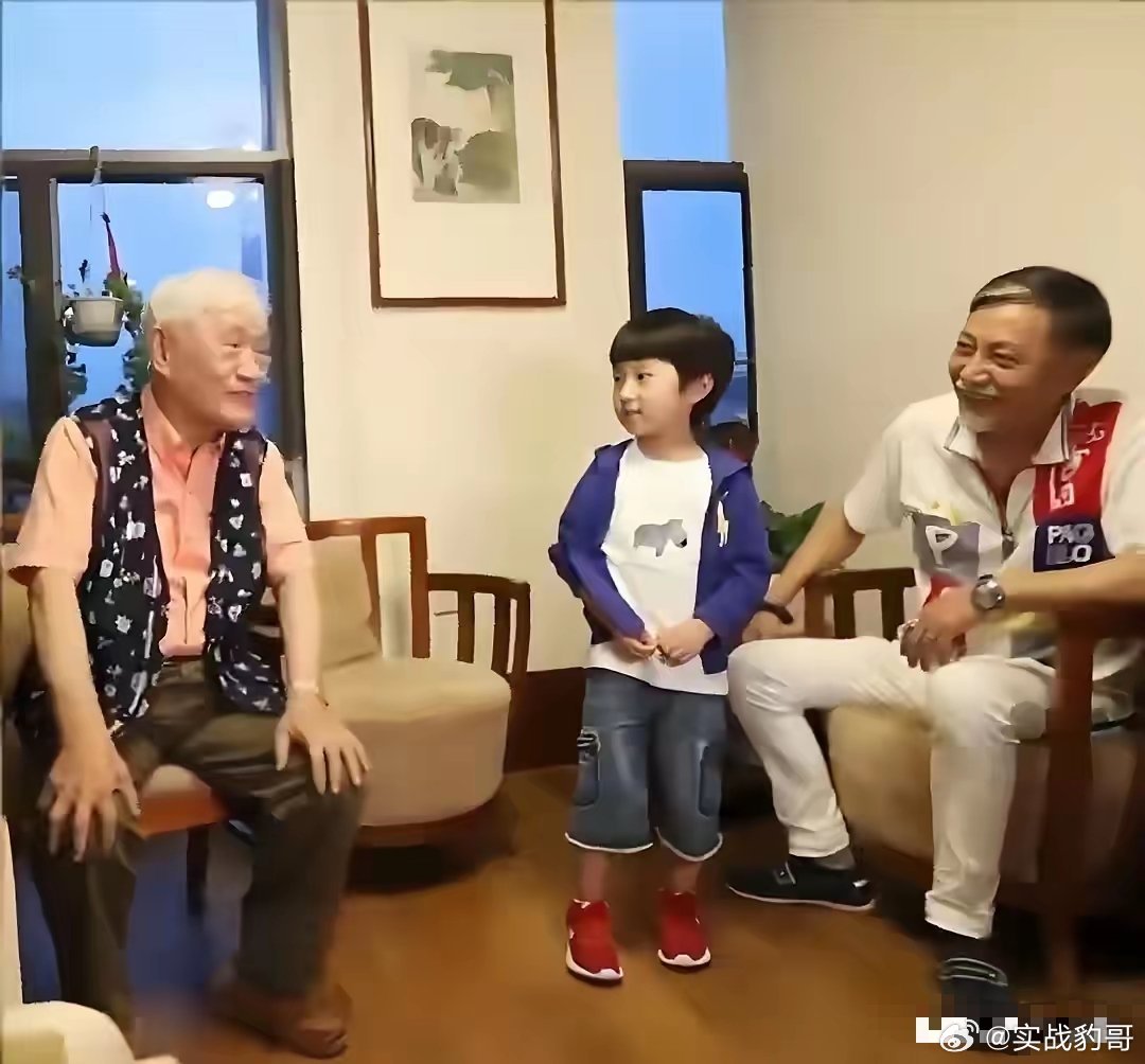 钱再多有什么用？原来牛犇的儿子王侃，根本不是淋巴癌去世的，他的老朋友站出来发声，