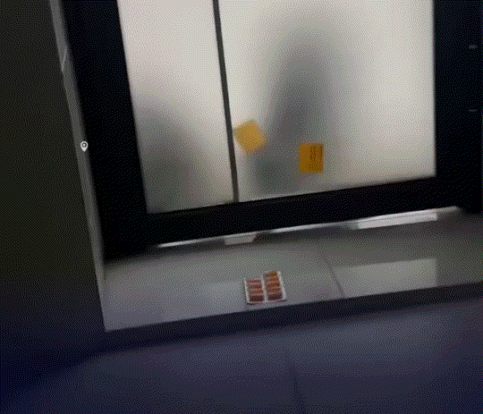 万万没有想到，云南昭通，一女子因姨妈期肚子疼，就在厕所里蹲着缓一缓，可就在她难受