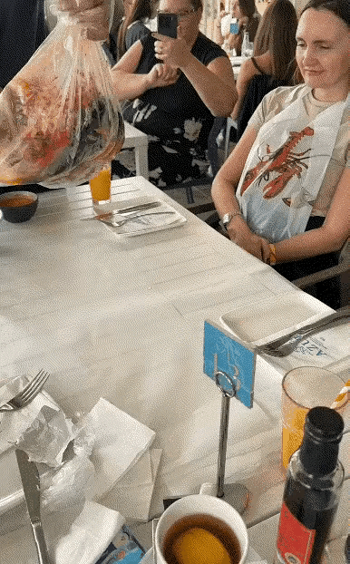 如果是你们，碰到这样上菜你们会吃吗？