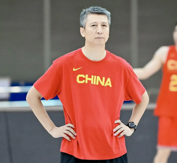 接下来的世预赛，男篮主帅郭士强指导有征召周琦的四大理由：1、周琦并没有外界说