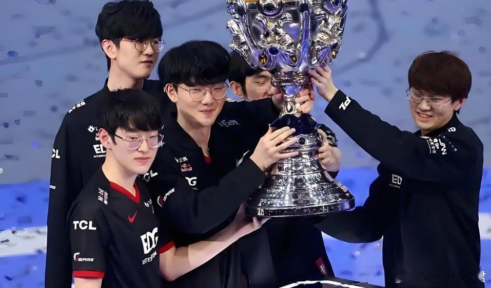 对于EDG与Scout的合同纠纷，Scout方确实不占理，如今EDG申请执行Sc