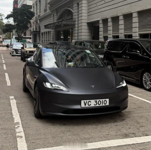 要是深圳的新能源车牌能换成这样。绿色确实没那么好看。。。。深圳